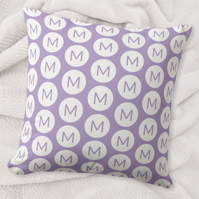 Monogram Initiaal Spot Pattern Gepersonaliseerd Li Kussen (Simple pastel lilac purple personalized monogram initial circle dot pattern throw pillow)