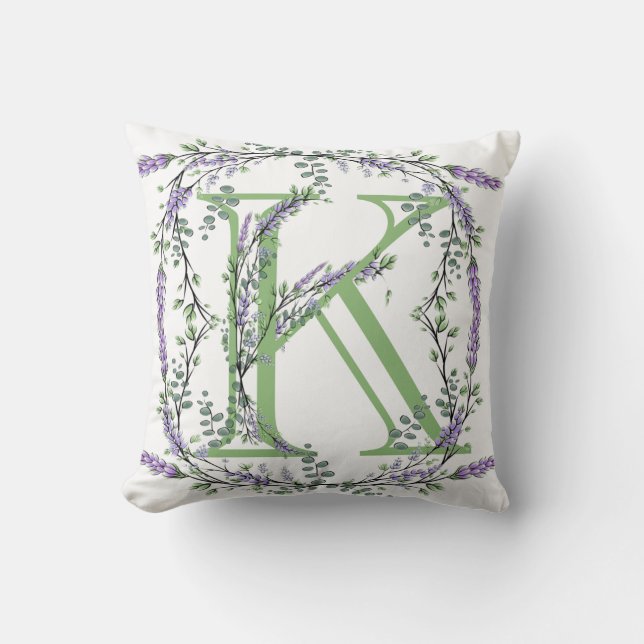 Monogram K Lavender Eucalyptus Kussen (Voorkant)