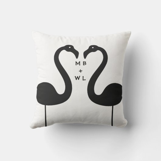 Monogram Kissend Flamingos White Outdoor Pillow Buitenkussen (Achterkant)