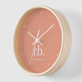 Monogram Koraal Peach Elegant Feminine minimalist (Hoek)