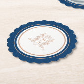 Monogram kroonkam roos goud donkerblauw bruiloft kartonnen onderzetters (Gekanteld)