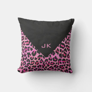 Monogram luipaard zwart-wit en warmroze afdrukken kussen