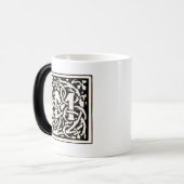 Monogram M Art Nouveau Letter Magische Mok (Voorkant links)