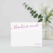 Monogram Magenta Roze Elegante Script Aankondiging (Staand voorkant)