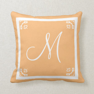 MONOGRAM massief licht perzik gepersonaliseerd op Kussen