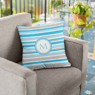 Monogram matige blauwe grijze strepjes kussen