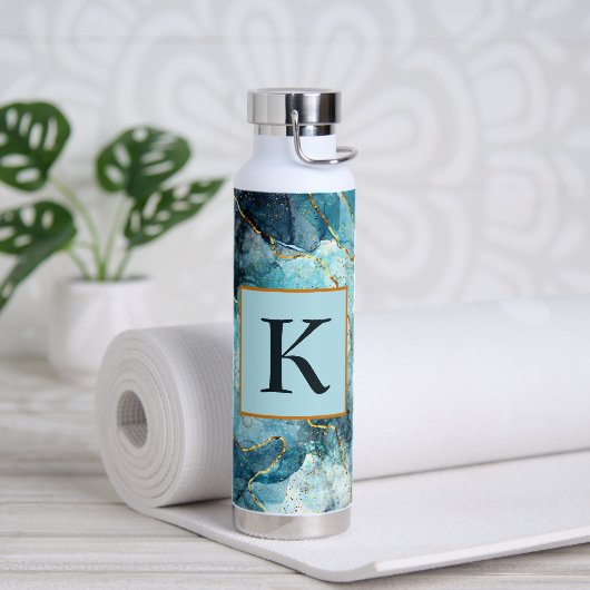 Monogram met blauwe en goudglittermarmer waterfles (Yoga)