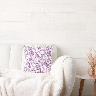 Monogram met paarse vintagebloemen kussen