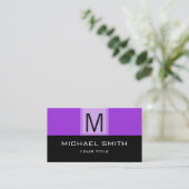 Monogram Modern Black & Violet Background Visitekaartje (Staand voorkant)