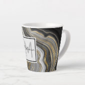Monogram modern goud en grijs geanide geode latte mok (Rechterhoek)