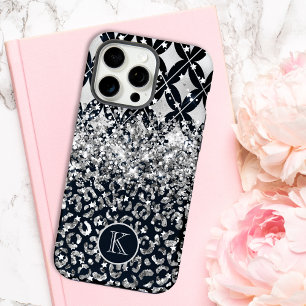 Monogram Modern Leopard Print Glitter gepersonalis iPhone 15 Pro Max Hoesje