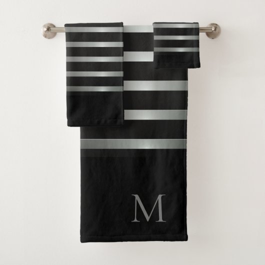 Monogram Modern Silver Stripes op zwart Bad Handdoek (Insitu)