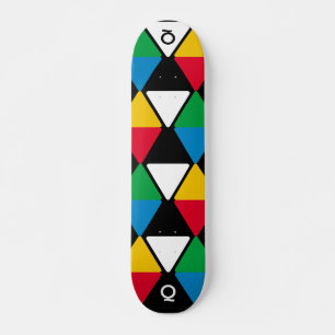 Monogram moderne kleurrijke driehoeken skateboard