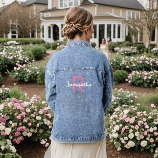 Monogram Naam Initialen Roze Wit Script Denim Jacket (Huwelijk Achterkant)