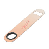 Monogram Naam Moderne Perzik Speed Flessenopener (Voorkant Gekanteld)