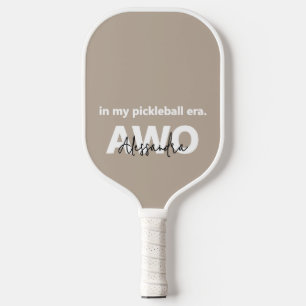 Monogram Naam Tan Taupe Wit Zwart Minimalist Pickleball Paddle