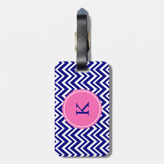 Monogram Navy Blue Chevron Pattern met Hot Pink Bagagelabel (Achterkant verticaal)