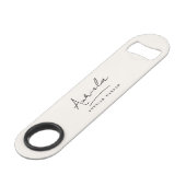 Monogram Neutraal Modern Stijlvol Minimalistisch I Speed Flessenopener (Voorkant Gekanteld)