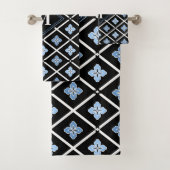 Monogram Oriental Blue Sakura Pattern Bad Handdoek (Insitu)