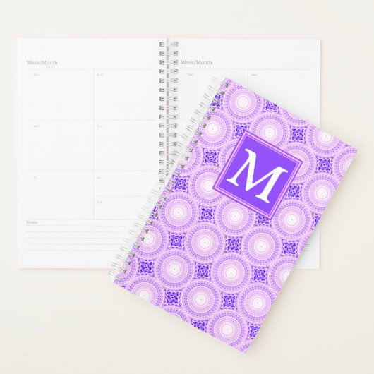 Monogram paarse cirkels planner (Display)