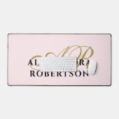 Monogram Pastel Pink Minimalist Stylish Gold Black Bureaumat (Keyboard & Muis)