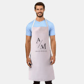 Monogram pastel roze minimaal schort (Gedragen)