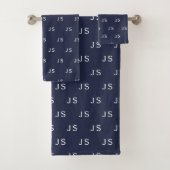 Monogram Patroon Midnight Blue Badhanddoek Set Bad Handdoek (Insitu)
