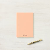 Monogram Perzik Modern Script Minimalist Custom Post-it® Notes (Op bureau)