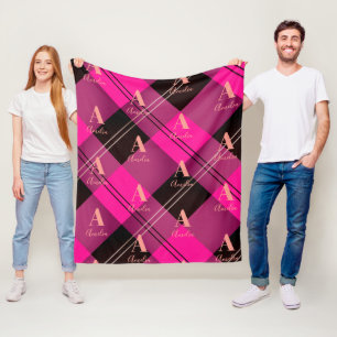 Monogram Plaid Hot Pink Fleece Deken