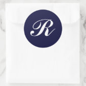 Monogram R, wit schrift op marineblauw Ronde Sticker (Tas)