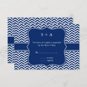Monogram Royal Blue Chevron Pattern Wedding RSVP (Voorkant / Achterkant)
