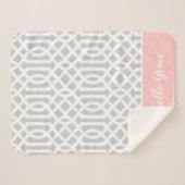 Monogram roze en grijze Trellis | bewerkbare kleur Sherpa Deken (Voorkant (horizontaal))