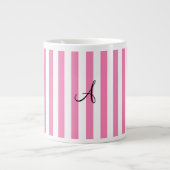 Monogram roze en witte strepen jumbo mok (Voorkant)