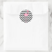 Monogram roze flamingo + zwarte Chevron Ronde Sticker (Tas)