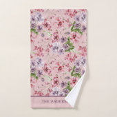 Monogram Roze Paarse Roos Groene Bloem Groene Blad Bad Handdoek (Handdoek)