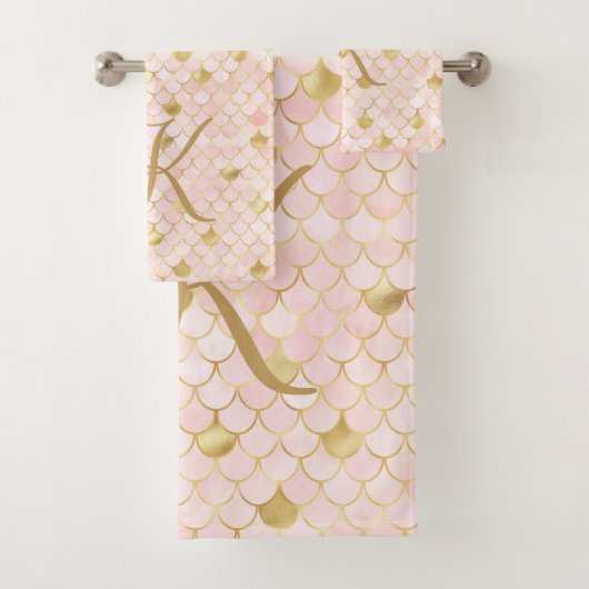 Monogram Script Roze Goud Zeemeerminenschubben  Bad Handdoek (Insitu)