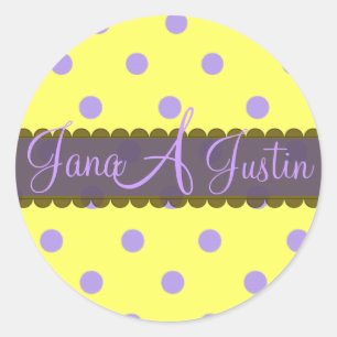 Monogram stickers doos van chocolade