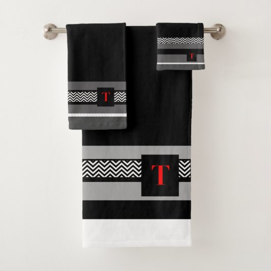 Monogram T zwart Bad Handdoek (Insitu)