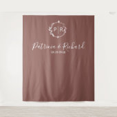 Monogram Terracotta Wedding Backdrop Wandkleed (Voorkant)