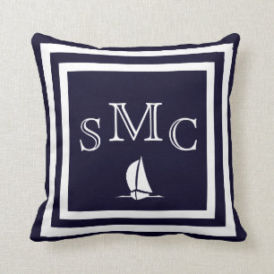 MONOGRAM Vast donkerblauwe platte kussens