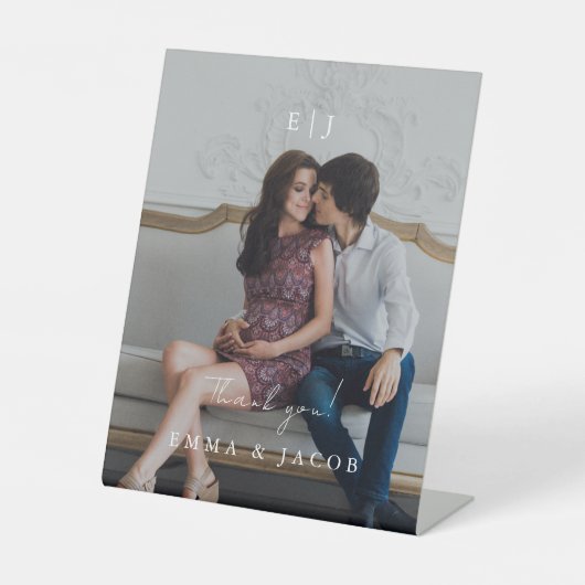 Monogram Weddenschap Foto Reclamebord Met Voetstuk (Voorkant)