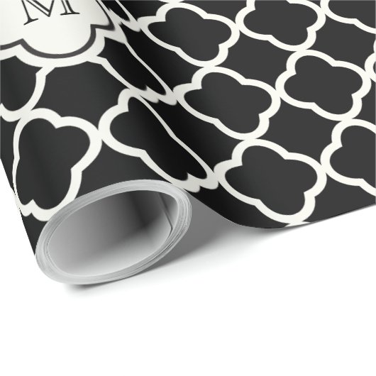 Monogram White en Black Quatrefoil Pattern Weddens Cadeaupapier (Rol Hoek)