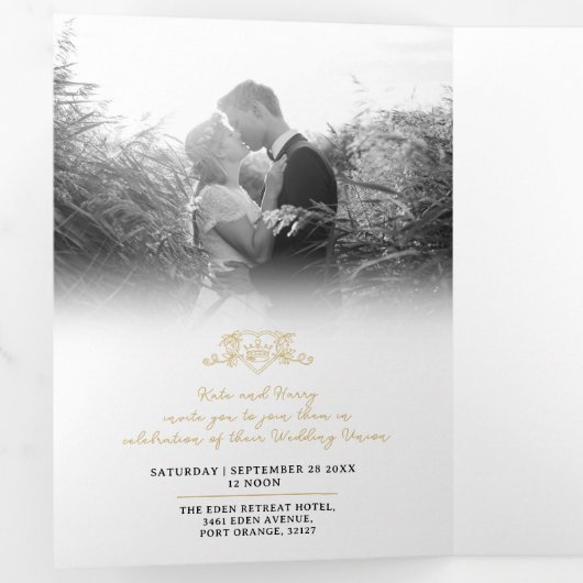 Monogram witgouden kroon bruiloft maaltijd optie R Drieluik Uitnodiging (Binnenzijde eerst)