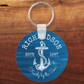 Monogram  Witte Anker Blauw Gekleurd Hout Sleutelhanger (Voorkant)