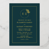 Monogram Wreath Emerald Green Gold Wedding Folie Uitnodiging (Voorkant)
