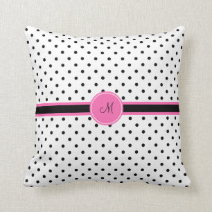 Monogram zwart en witte poka dot met warmroze kussen