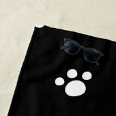 Monogram zwart-wit Cute Dog Paw Print Pattern Strandlaken (In situ)