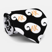 Monogram zwart wit en Oranje Paisley Stropdas (Opgerold)