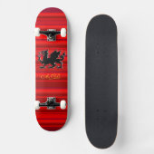 Monogram, zwarte draak op rood metallisch effect skateboard (Voorkant)