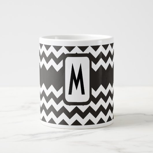 Monogram zwarte en witte Chevrons Jumbo Mok (Voorkant)